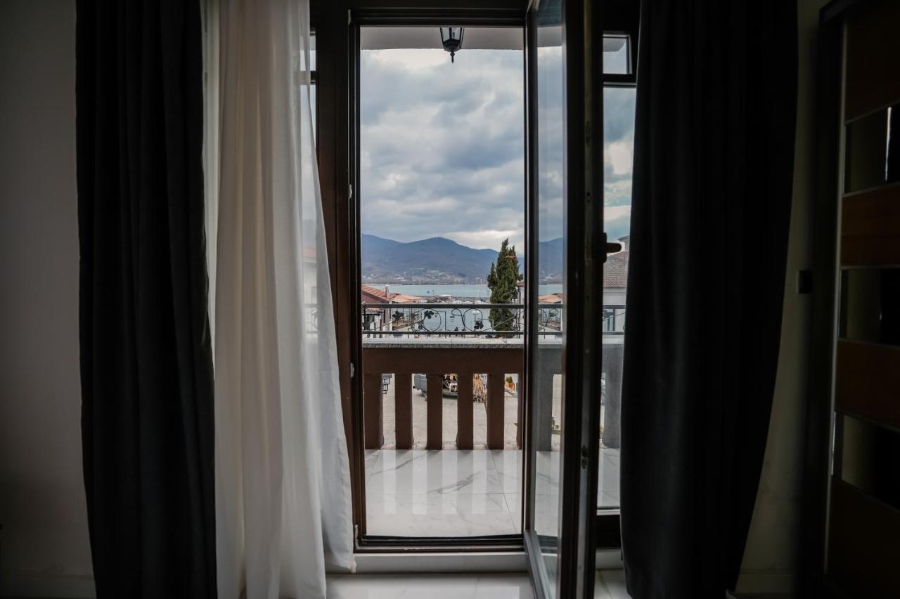 Hotel Lihnidos Delago オフリド エクステリア 写真