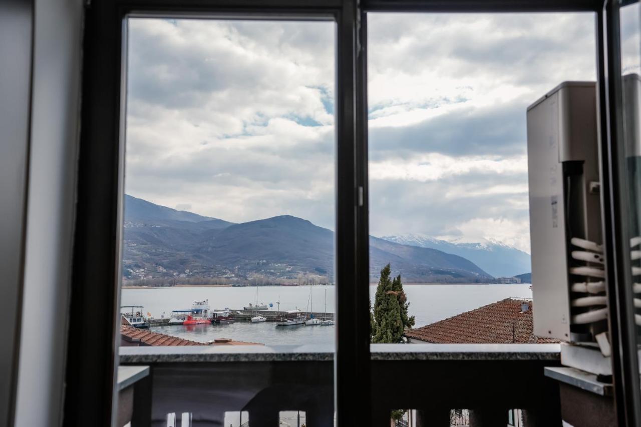 Hotel Lihnidos Delago オフリド エクステリア 写真